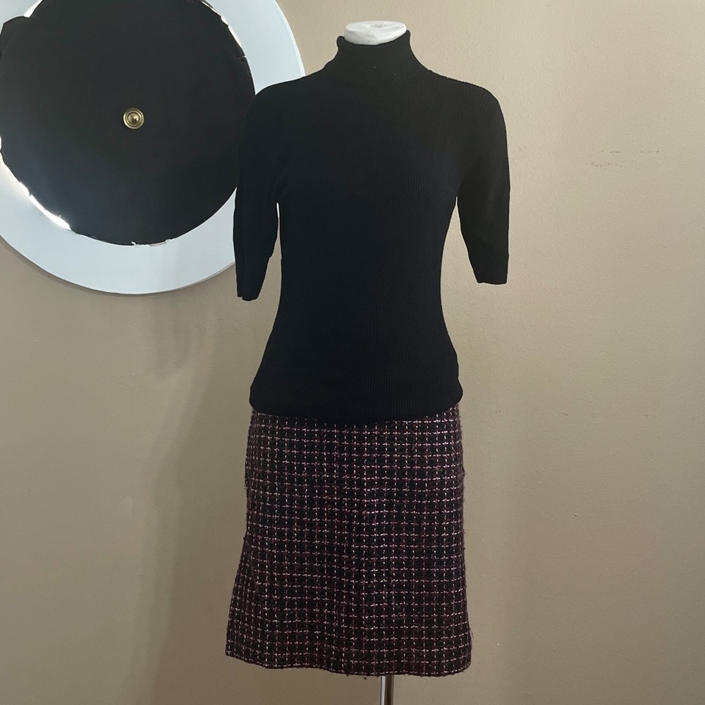 Ann Taylor Black and Pink Tweed Pencil Skirt